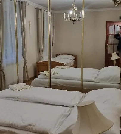 Apartament Lomnicki *